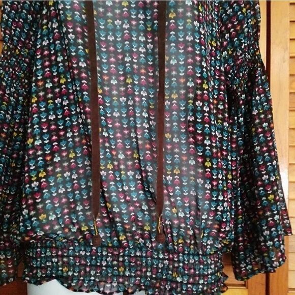 Candie's Pullover Peasant Top Size S Flared Sleeve - Picture 3 of 6
